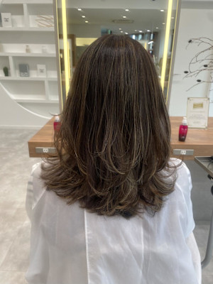 コントラスト！白髪ぼかしハイライトカラー