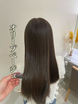 『オリーブベージュ』この時期に人気