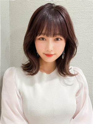 小顔/ネビージュ/ボブルフ/レイヤーカット/黒髪/結べるボブ