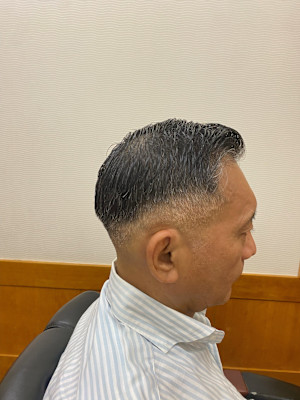 スキンフェード×パートスタイル