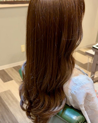 ワンレン巻き×ネビージュカラー