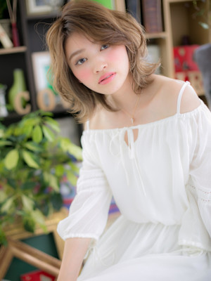 アシンメトリー小顔ネオウルフ抜け感グラボブ　オリーブカラー