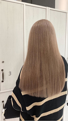 ミルクティーベージュ/ハイトーン／ロングヘアー/Wカラー