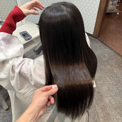 ダークブラウン