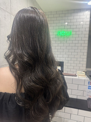 オリーブグレーベージュ