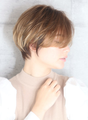 40代50代小顔黒髪ネビージュボブルフワンレンショート