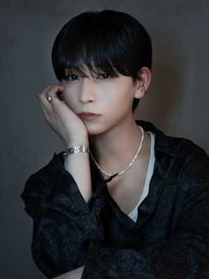 アッシュブラック短髪マッシュ_ba522241