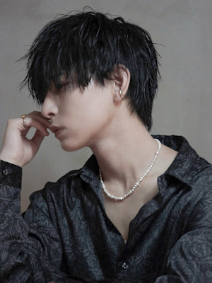 アッシュブラック短髪マッシュ_ba522251