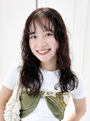 ウェーブパーマくすみベージュ_ba528451