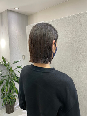 切りっぱなしボブ×グレージュ