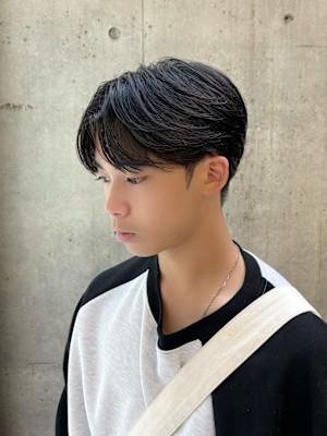 パーマなしカルマヘア　メンズ　韓国ヘア　原宿　表参道