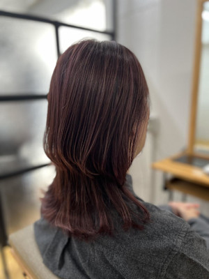 ハイライト入れて暗めのピンク