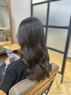 透明感のあるカラー