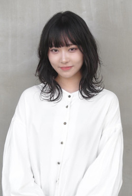 ミディアムレイヤーボブ