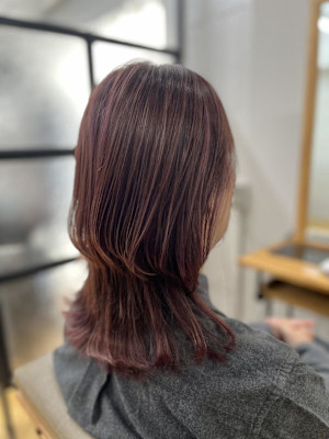 ハイライト入れて暗めのピンク
