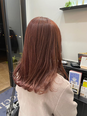 ピンクグレージュ