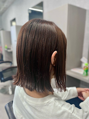 切りっぱなしボブ×ピンクブラウン