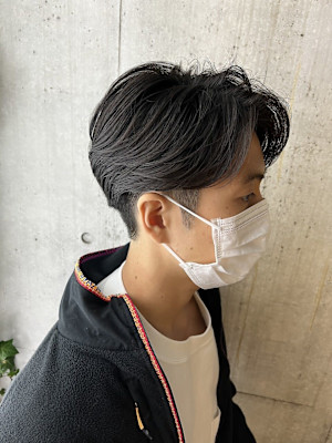 韓国ヘア　刈り上げマッシュ カルマパーマ ツーブロックマッシ