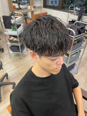 メンズカット爽やか刈り上げマッシュ波巻きパーマ
