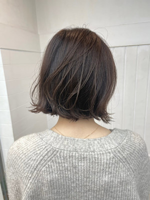 レイヤーワンレンボブグレーベージュアッシュ前髪パーマ
