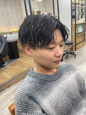ハイライトマッシュパーマイメチェン黒髪メンズカット