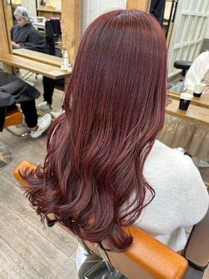 イメチェンピンクレッドブラウンレイヤーカット似合わせカット