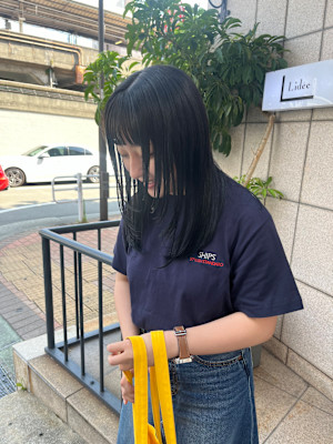 顔周りレイヤーカット