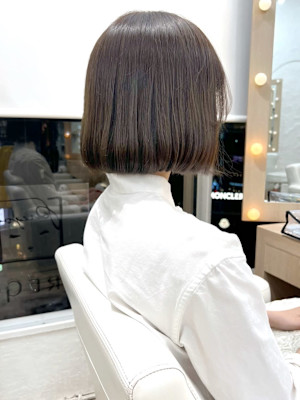 【新井】ぷつんとボブ　カーキグレージュ