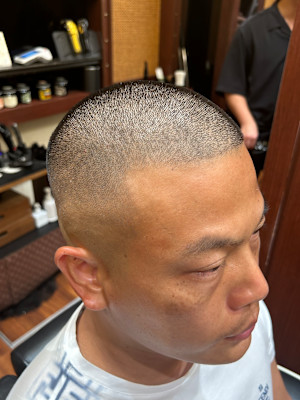 MEN’S外国人風バズカットハイスキンフェード
