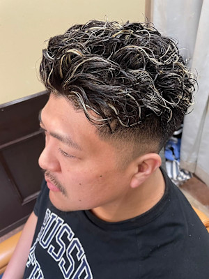 BARBER Chos メンズトータルビューティ×ショート