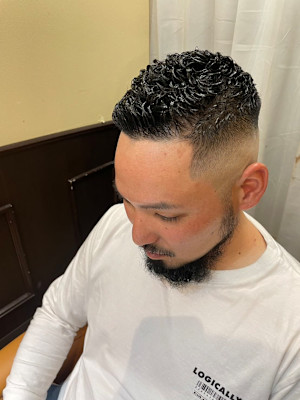 BARBER Chos メンズトータルビューティ×ショート