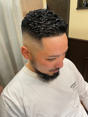 BARBER Chos メンズトータルビューティ×ショート