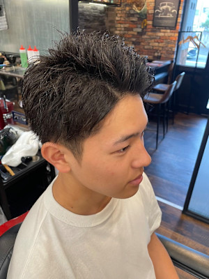 BARBER Chos メンズトータルビューティ×ショート