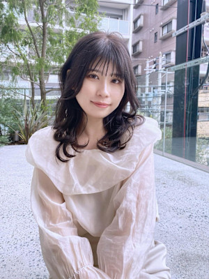 アッシュベージュ（半個室美容室）