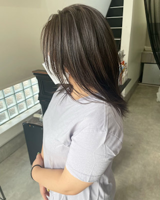 アッシュグレー