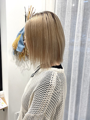 ホワイトベージュ