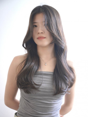 韓国風レイヤー小顔ワンカール透明感ブリーチなしくびれ巻き