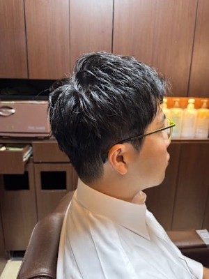 刈上げショートスタイル