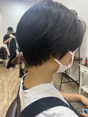 襟足すっきりショートヘア☆