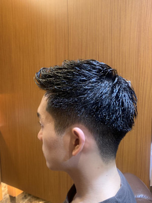 銀座　理容室　刈り上げ　フェード　ビジネス