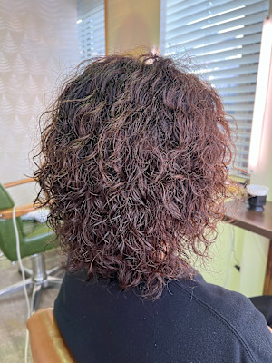 スパイラルパーマ