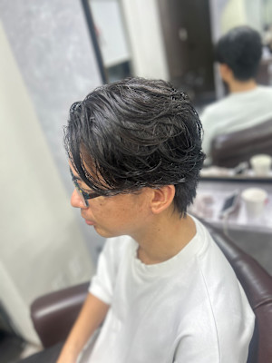 フェザーパーマ 毛流れ センターパート