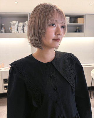 ミルクティーベージュ/ボブ/ハイトーンカラー/ダブルカラー