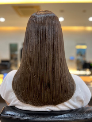 オリーブブラウン