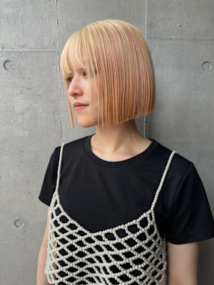 ミルクティーベージュ　グレージュ　切りっぱなしボブ