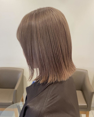 秋のミルクティーベージュ