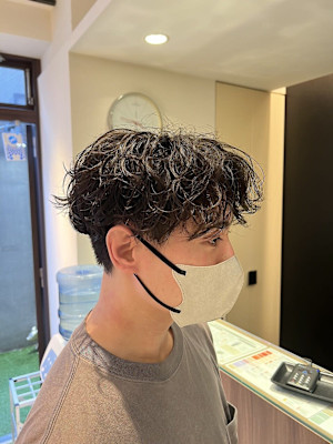 韓国メンズヘア シャドウパーマ×スパイラルパーマ