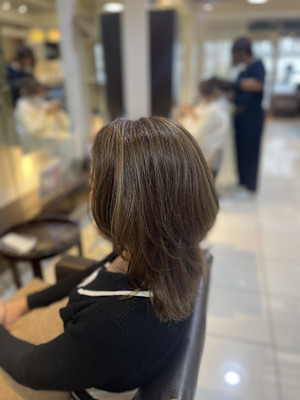 脱白髪染めハイライトカラー