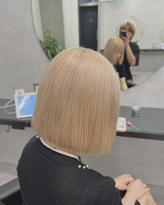 ミルクティーベージュ ダブルカラー ハイトーン ボブ 成増