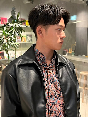 コンマヘア　毛流れセンターパート　爽やか　ビジネス　眉カット